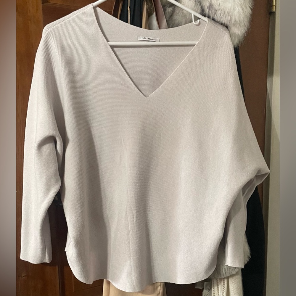 Vila Milano Dolman Sleeve V-Neck Knit Lightweight Sweater